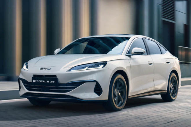 BYD SEAL 6 DM-i